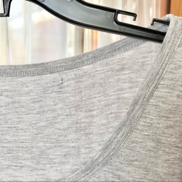 Saks OFF 5TH Grey Rayon top with sleeves - Picture 6 of 9